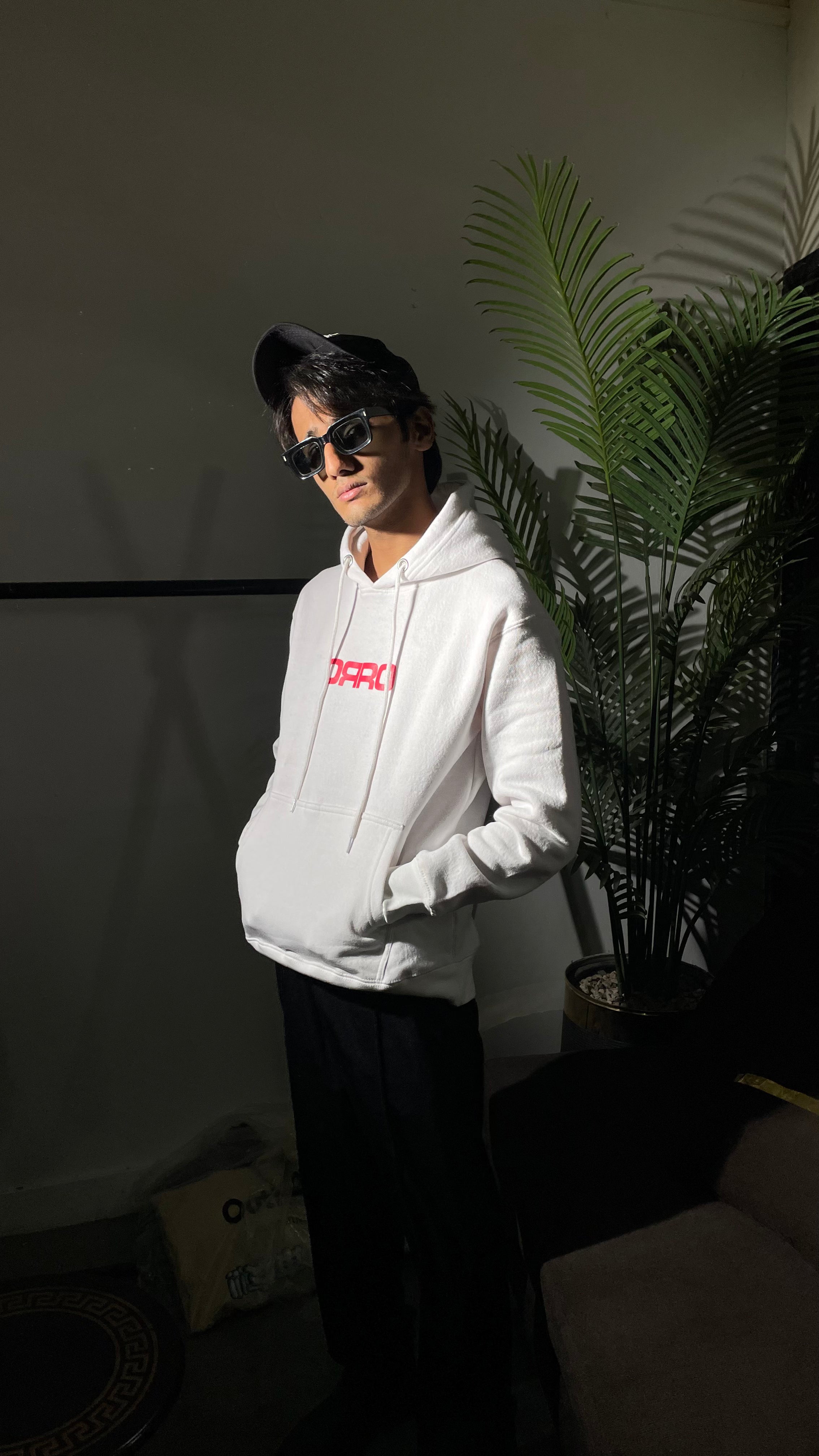 Aura White | Hoodie