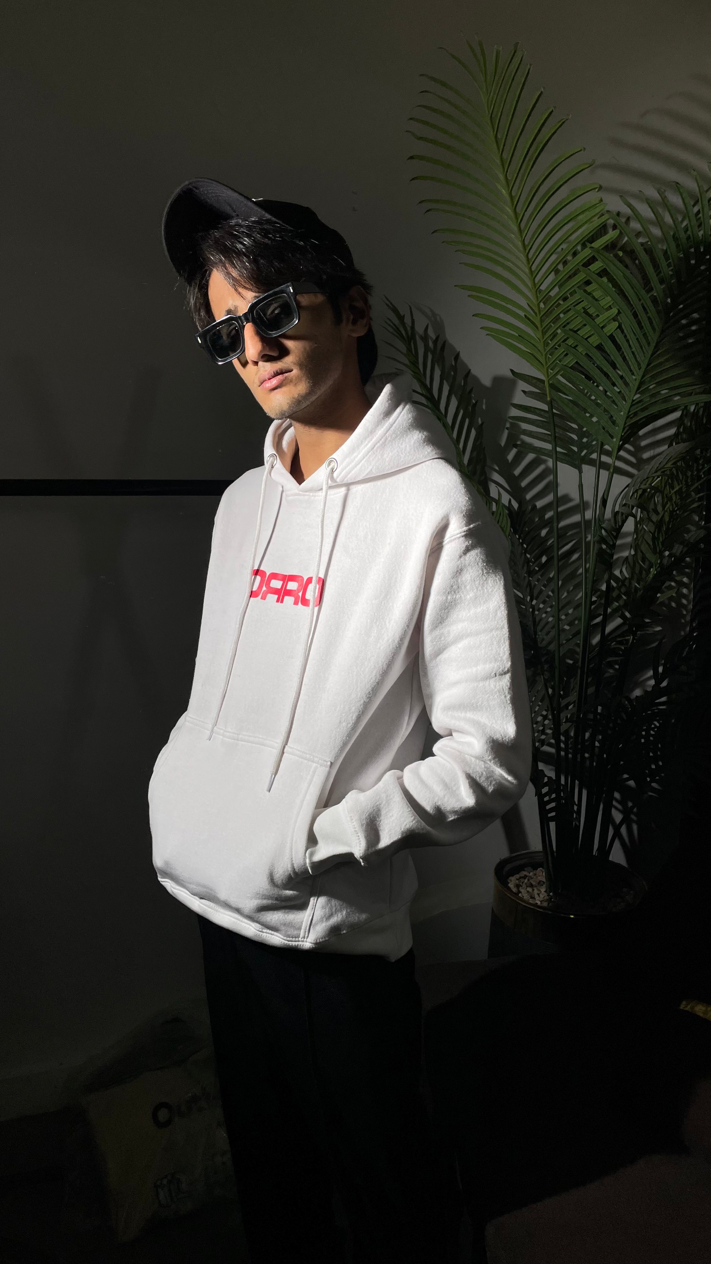 Aura White | Hoodie